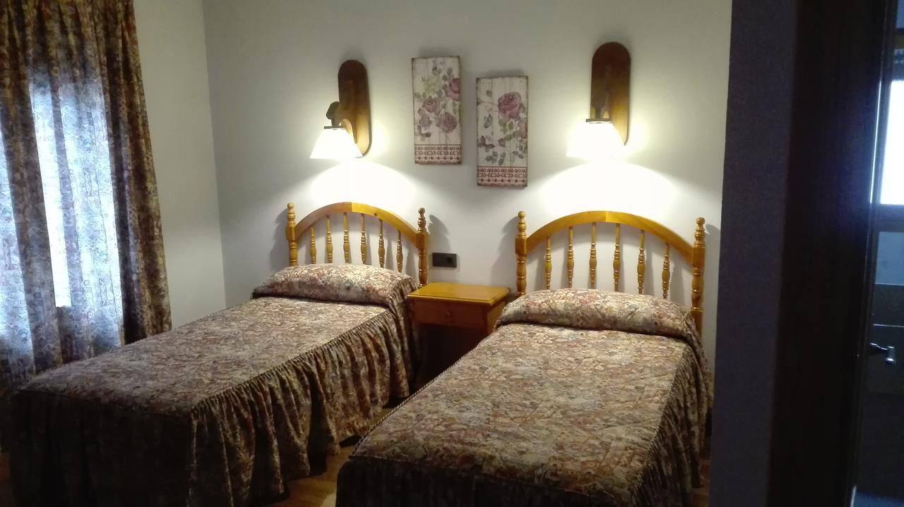 Hotel Las Nieves Linás de Broto Eksteriør bilde